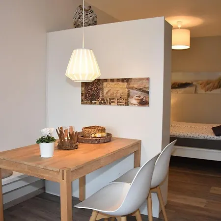 Vier-jahreszeiten-haus-i-wohnung-23-strandgefluester *