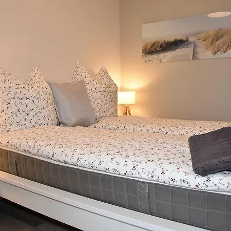 Vier-jahreszeiten-haus-i-wohnung-23-strandgefluester *
